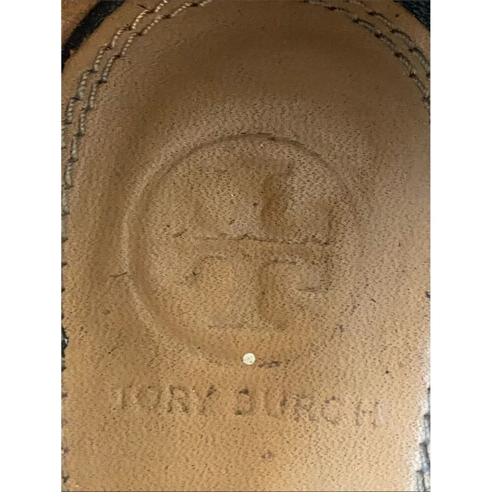 Tory Burch Signature Black Leather Ballet Flats Gold Logo Medallion Sz 7.5 Chic